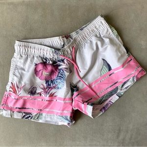 Women’s board shorts